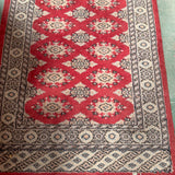 Small Red & Beige Carpet 132 cm x 78 cm
