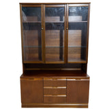 Mid-Century Mahogany Display Cabinet for sale in cape town. 2nd hand furniture deler.