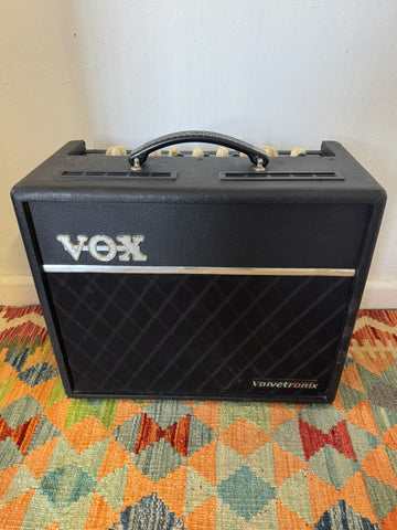 Vox VT20+ Valvetronix 25 Watt Guitar Amp